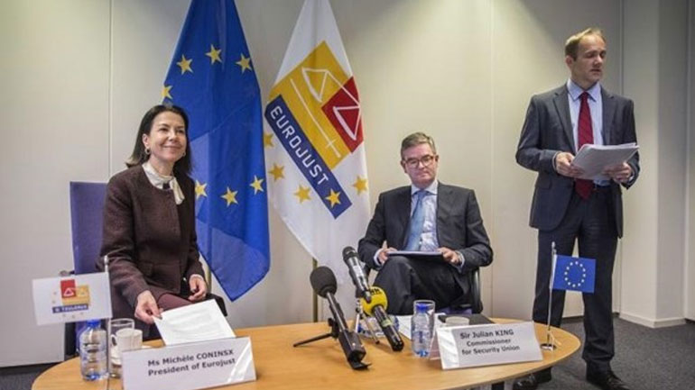 Δίκτυο online πειρατείας ταινιών και λογισμικού εξάρθρωσε η Eurojust