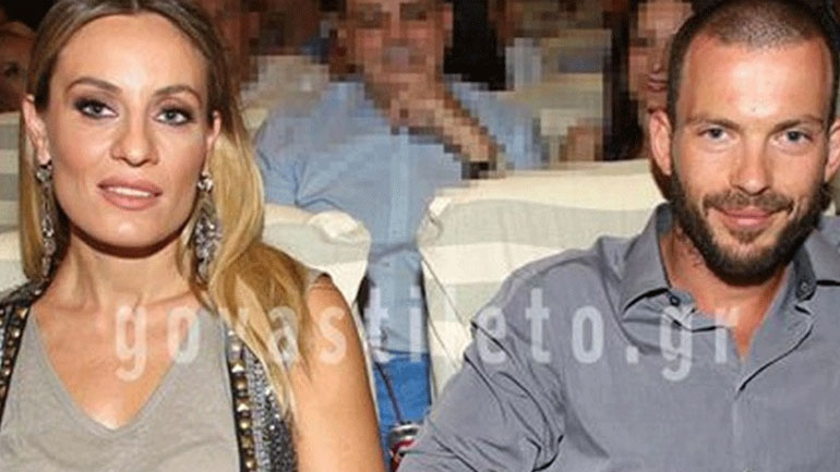 Ελεονώρα Μελέτη: Ποζάρει πρώτη φορά αγκαλιά με τον πεθερό της Ελεονώρα Μελέτη: Ποζάρει πρώτη φορά αγκαλιά με τον πεθερό της