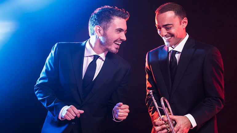 Ο Μιχάλης Χατζηγιάννης επιστρέφει «Στο Φως»!