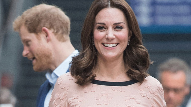 Kate Middleton: Το διαμαντένιο κόσμημα που της χάρισε η βασίλισσα Ελισάβετ