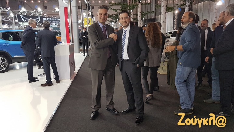 Simply metr 1&2 (Γιάννης Μεθενίτης αριστερά και Κώστας Διαμαντής δεξιά) μέσα από έναν επαγγελματισμό που αναζητάει μιμητές (τη λεζάντα της φωτογραφίας την έγραψε ο Στράτης Χατζηπαναγιώτου)