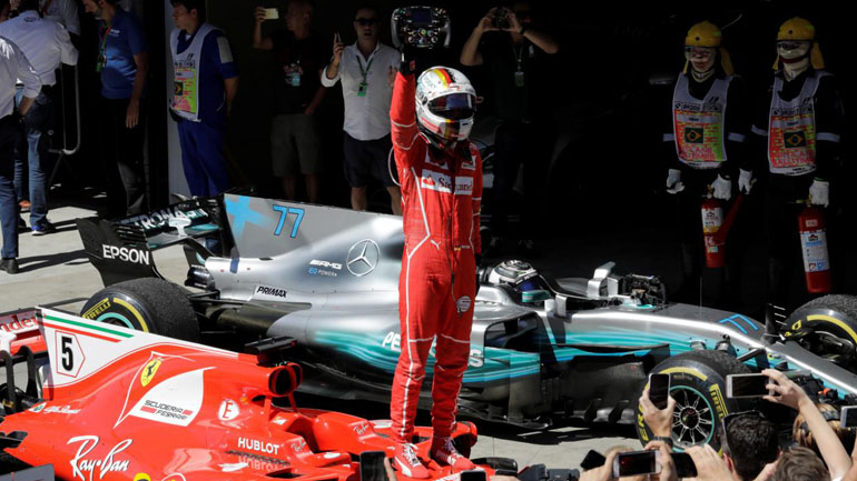 Ευχαρίστησε όλη την ομάδα ο Vettel Ευχαρίστησε όλη την ομάδα ο Vettel