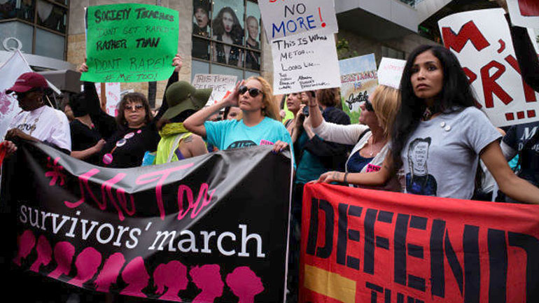 Διαμαρτυρία μελών του κινήματος #MeToo στο Λος Άντζελες κατά της σεξουαλικής παρενόχλησης