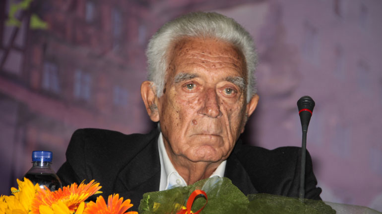 Πέθανε ο δημοσιογράφος και πρώην υπουργός Γιάννης Καψής