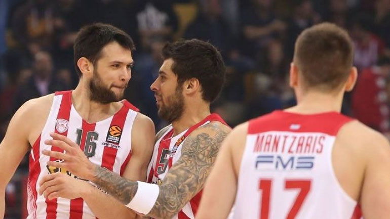 Δεν κατεβαίνουν στα προκριματικά των εθνικών ομάδων έξι διεθνείς του Ολυμπιακού