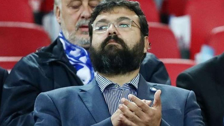 Βασιλειάδης: «Δεν μπορείς να ρισκάρεις πάλι, πρέπει να συνεχίσει ο Σκίμπε»