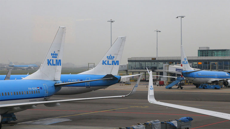 Ολλανδία: Κεραυνός χτυπάει επιβατικό αεροσκάφος