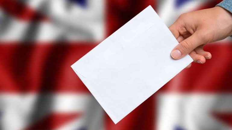 «Δεν υπάρχουν στοιχεία για ανάμιξη ξένης δύναμης σε εκλογές στη χώρα» τονίζει ο εκπρόσωπος της Μέι