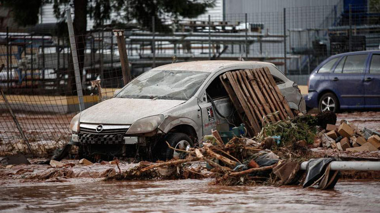 Καταγγελία καθηγητή Γεωλογίας για τη Μάνδρα: «Το ρέμα μπαζώθηκε από τον δήμο»