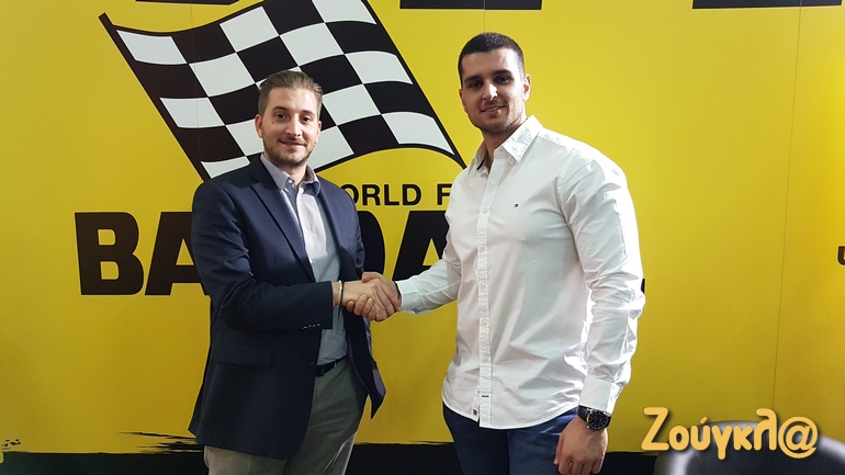 Ο Δημήτρης Κύρκος με τον Αλέξανδρο Τσουλόφτα, τον οδηγό αγώνων που τερμάτισε φέτος στην 4η θέση γενικής του SEAJETS Ράλι Ακρόπολις