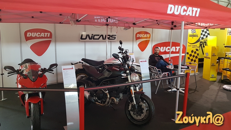 Και μηχανές Ducati είδαμε...