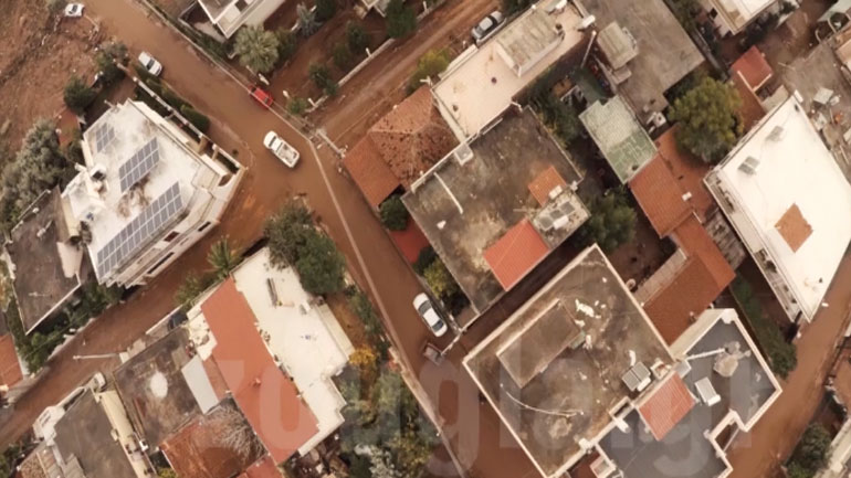 Δείτε πώς κατέγραψε το drone του zougla.gr τις εικόνες καταστροφής στη Μάνδρα