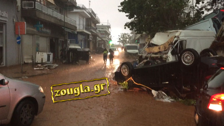 Καρέ-καρέ επιχείρηση διάσωσης στη Μάνδρα