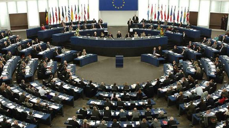 Την αλληλεγγύη του στα θύματα των πλημμυρών στην Ελλάδα εξέφρασε το Ευρωκοινοβούλιο