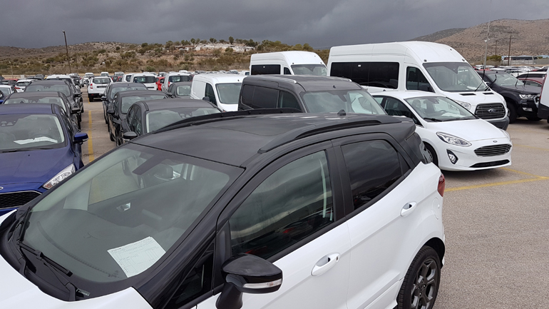 Η διχρωμία δίνει άλλον αέρα στο αυτοκίνητο