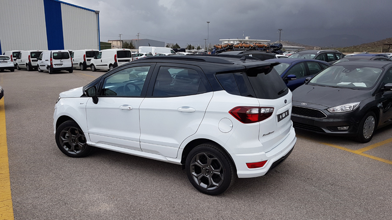 Μικρό αλλά... αγριεμένο το νέο Ford Ecosport (στο βάθος βλέπετε την καταιγίδα να πλησιάζει!)