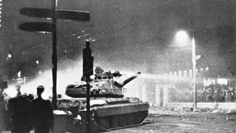 Πολυτεχνείο: 44 χρόνια μετά Πολυτεχνείο: 44 χρόνια μετά