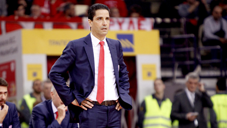 Σφαιρόπουλος: «Ο κόσμος να στηρίζει την ομάδα»