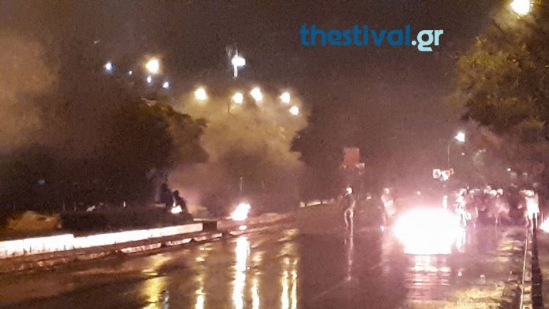 Θεσσαλονίκη: Ένταση κατά την ολοκλήρωση της πορείας για την επέτειο του Πολυτεχνείου