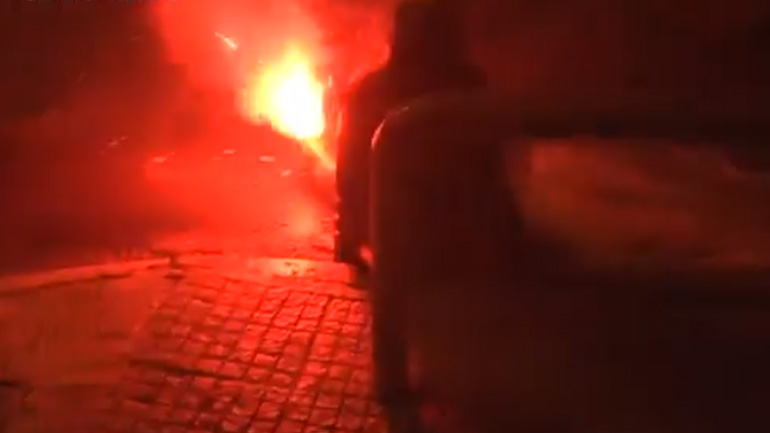 Στη ΜΕΘ νοσηλεύεται η δικηγόρος που τραυματίστηκε χθες στα Εξάρχεια