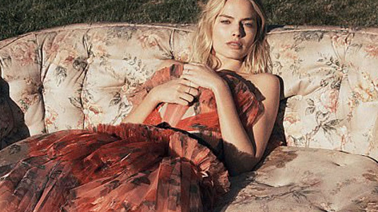 Η Margot Robbie ποζάρει για τη Vogue Australia και κλέβει τις εντυπώσεις!