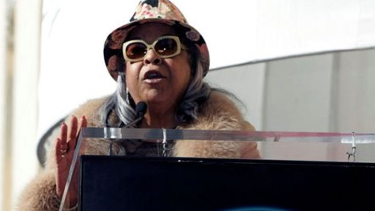 Έφυγε από τη ζωή η ηθοποιός και τραγουδίστρια Ντέλα Ρις