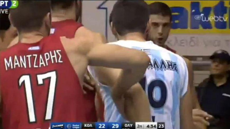 Συνεπλάκησαν και αποβλήθηκαν Παπαπέτρου και Γεωργαλλής