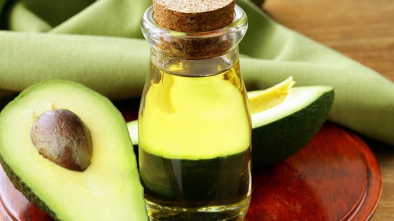 Η beauty editor σου δείχνει πώς να προετοιμάσεις την επιδερμίδα σου για τα Χριστούγεννα