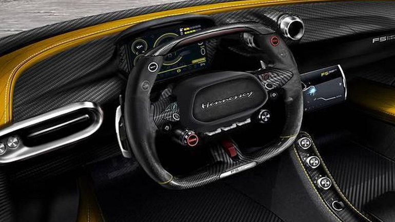 Xάρμα οφθαλμών το τιμόνι του Venom F5