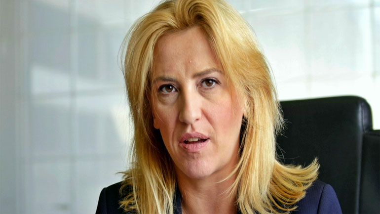 Ρ. Δούρου: Άνθρωποι που έχουν κάνει την πολιτική καριέρα ζωής, παριστάνουν τους κήνσορες