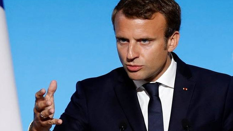 Μακρόν: «Το δουλεμπόριο μεταναστών στη Λιβύη είναι έγκλημα κατά της ανθρωπότητας»