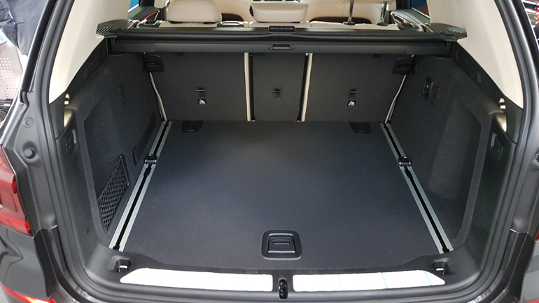 Ο χώρος αποσκευών έχει χωρητικότητα 550 λίτρα