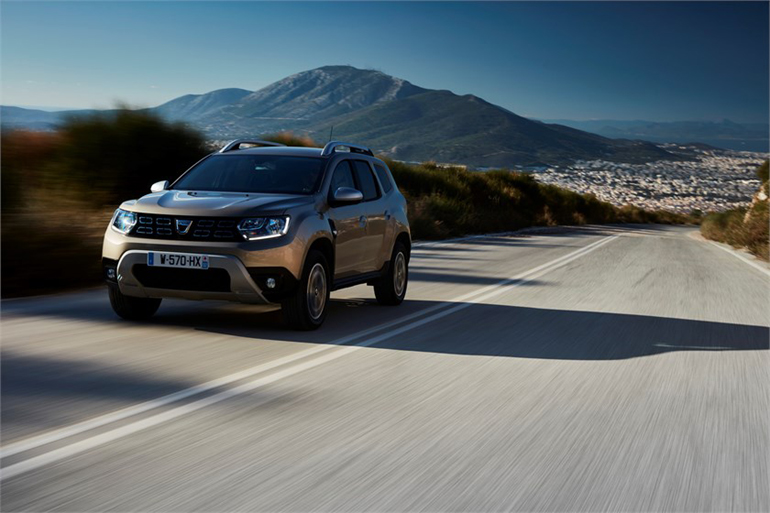 Περισσότερα από 50 Dacia Duster έχουν έρθει από το εργοστάσιο για να καλύψουν τις ανάγκες της δημοσιογραφικής παρουσίασης...