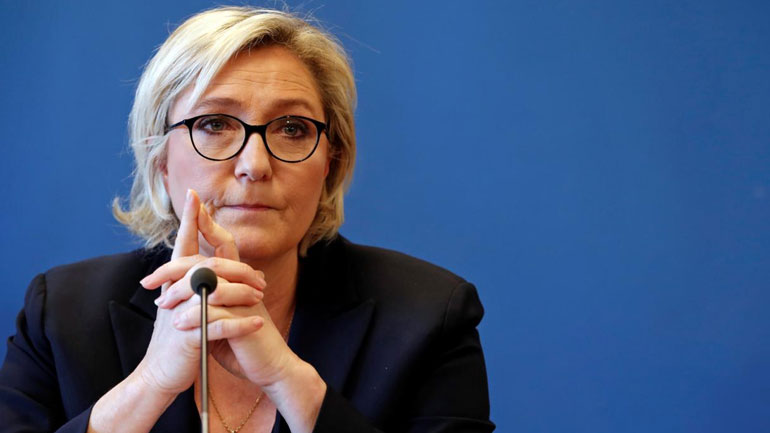 Γαλλία: Οι τράπεζες έκλεισαν τους λογαριασμούς της Λεπέν