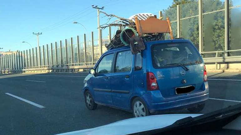 Χαλαρά… στην εθνική οδό