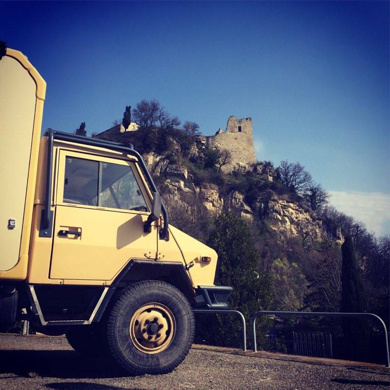 Άκης Τεμπερίδης και Βούλα Νέτου ετοιμάζονται για το νέο τους ταξίδι (The World Offroad II)