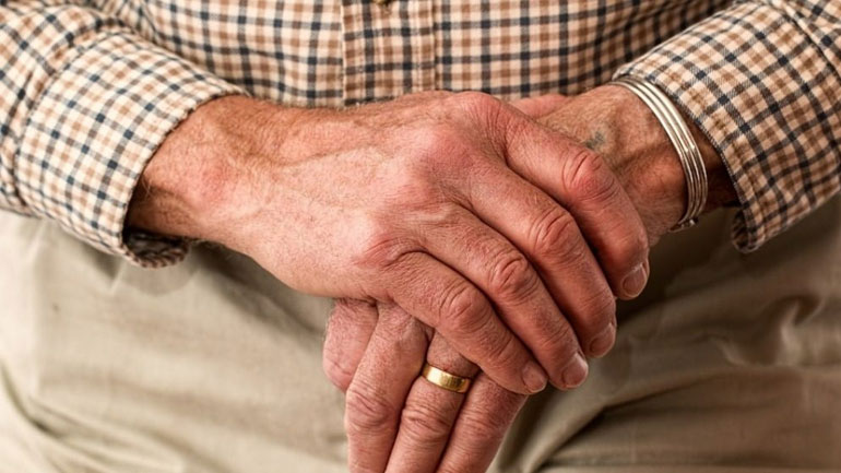 Ρόδος: Επιτέθηκε στον παππού του για να τον ληστέψει και συνελήφθη