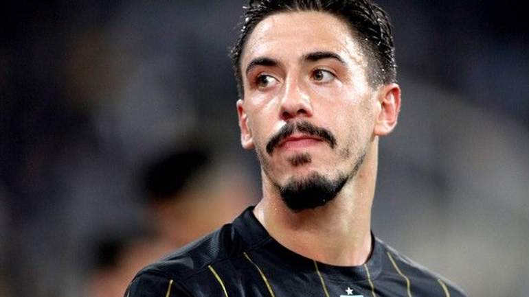 ΑΕΚ: Ενοχλήσεις στον δικέφαλο ο Σιμόες