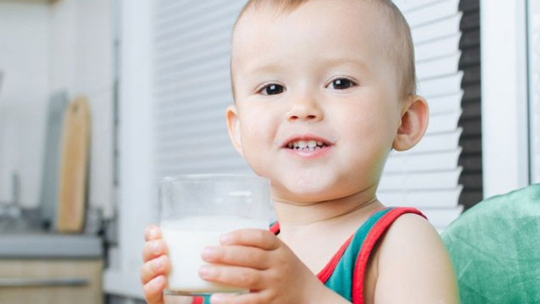 Τι να κάνω αν το παιδί μου εμφανίζει αλλεργία στο γάλα;