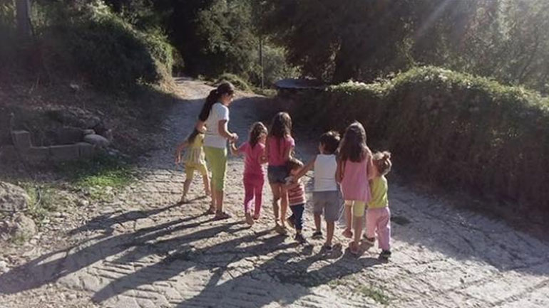 Καλάβρυτα: Άλυτο ακόμα το θέμα της μεταφοράς μαθητών στα σχολεία τους από τον οικισμό Μπόσι