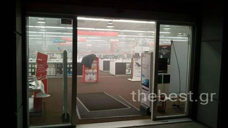 Βlack Friday με ριφιφί σε πολυκατάστημα της Πάτρας