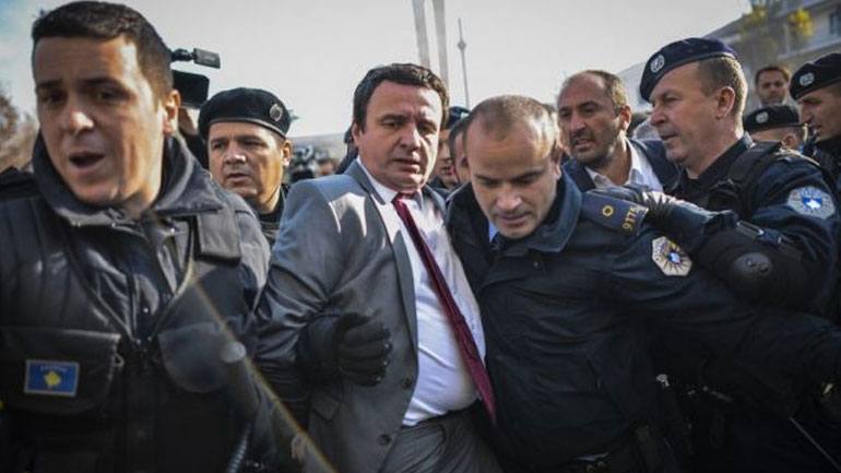 Κόσοβο: Συνελήφθη ο εθνικιστής βουλευτής Άλμπιν Κούρτι