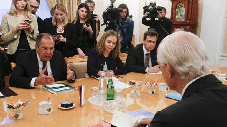 Λαβρόφ: «Η Ρωσία εργάζεται μαζί με την Σαουδική Αραβία για να ενώσουν την συριακή αντιπολίτευση»