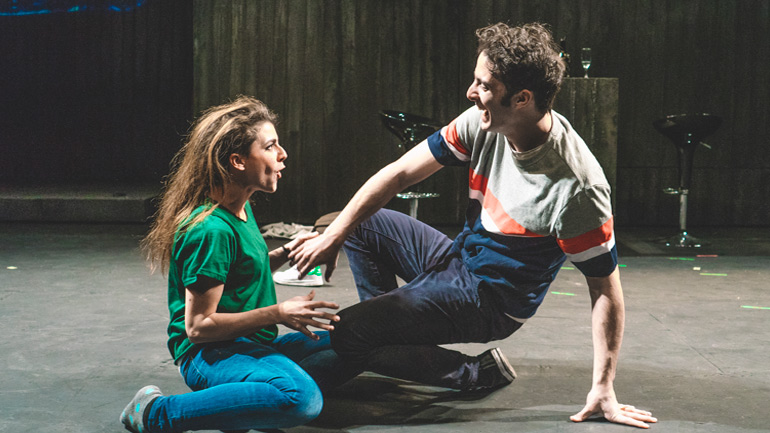 «Σε μένα μιλάς;» στη Μονή Λαζαριστών