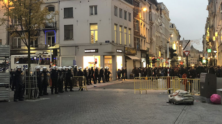 Βίαια επεισόδια στις Βρυξέλλες στο περιθώριο διαδήλωσης κατά της δουλείας στη Λιβύη