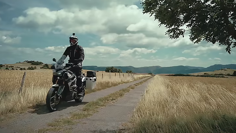 Ένας αναβάτης, ένα Super Tenere, ατέλειωτο το ταξίδι