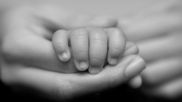 H Περιφέρεια Κρήτης στηρίζει τον θεσμό της ανάδοχης οικογένειας