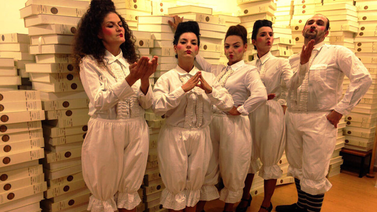 «Η μυθιστορία του κυρίου Μολιέρου» στο Θέατρο Έαρ Βικτώρια