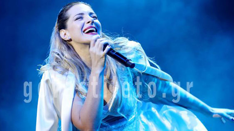 Εντυπωσίασε στην πρεμιέρα της η Νατάσσα Μποφίλιου