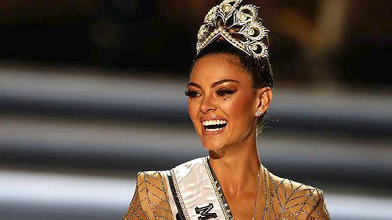 Μια 22χρονη Νοτιοαφρικανή αναδείχτηκε «Μις Υφήλιος»